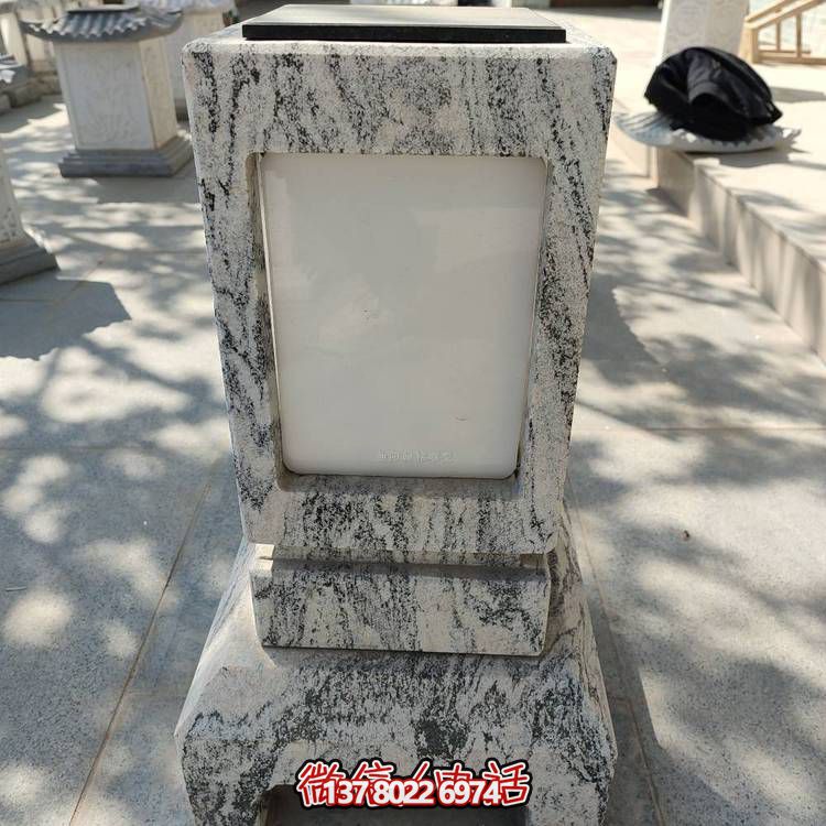 新中式花崗巖太陽(yáng)能石燈，讓你的庭院更加精致