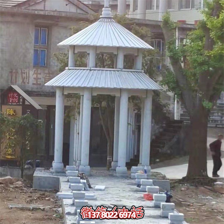 精美大理石雕刻二層涼亭，為農村文化廣場添彩
