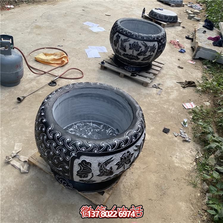 精美大理石養(yǎng)魚水缸，為您的景點增添美感