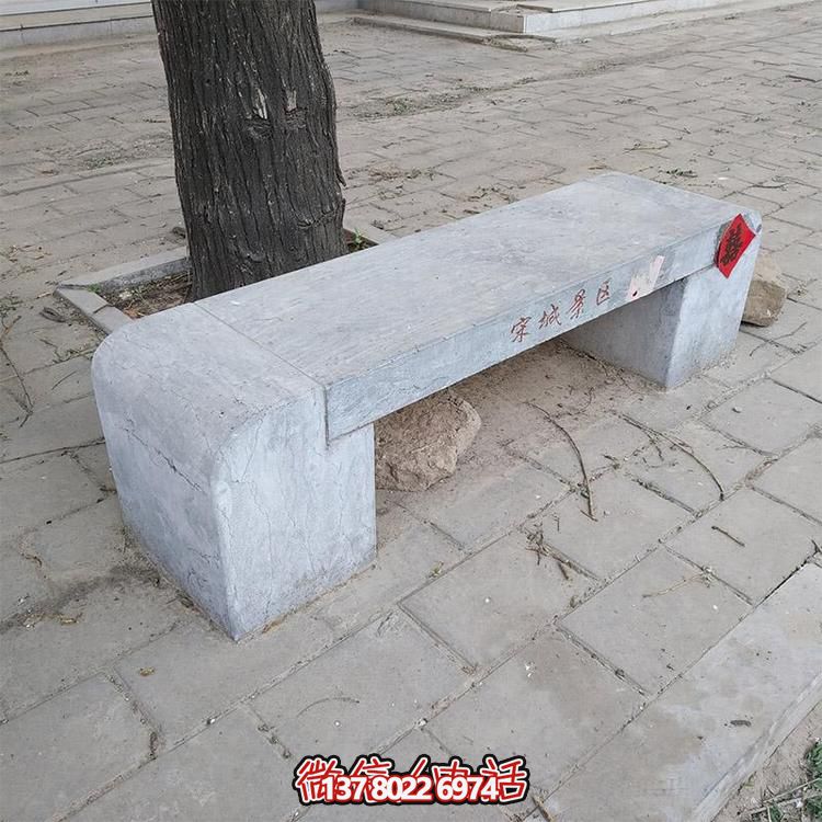 青石雕刻石凳，讓你盡情休閑