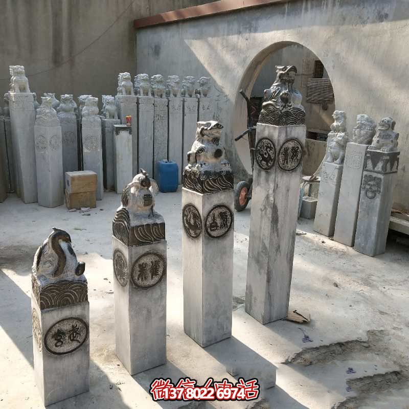 四神馬柱拴，融匯大理石精致雕塑，為園林景觀裝點(diǎn)增添濃濃韻味