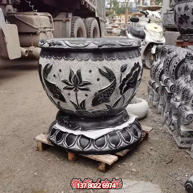 雅致雙魚石雕花盆，為您的庭院增添藝術(shù)氣息