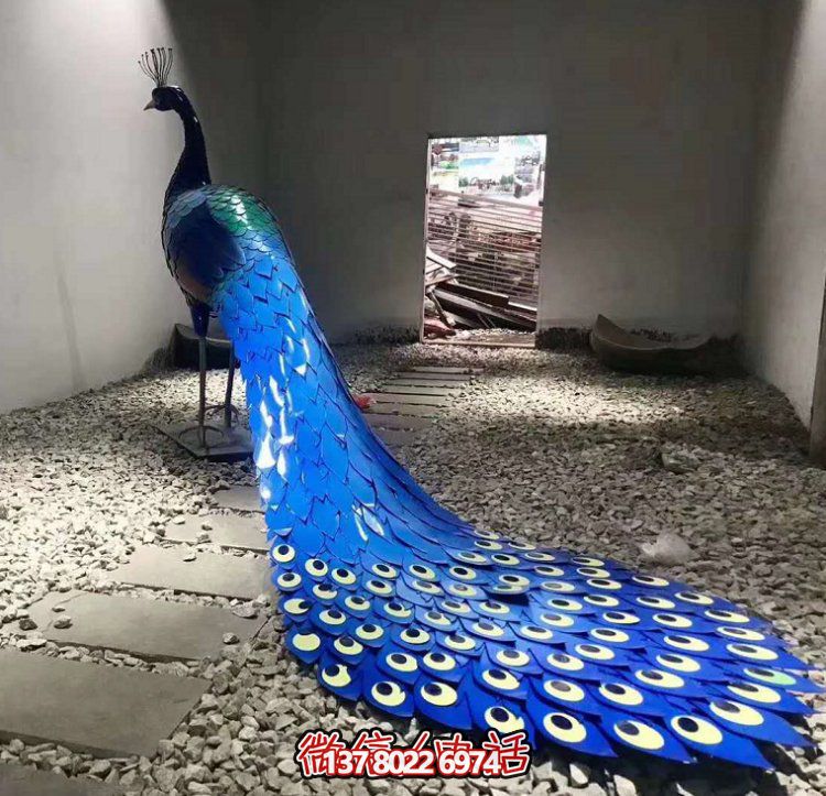 優(yōu)質(zhì)不銹鋼孔雀雕塑，為城市廣場(chǎng)添彩