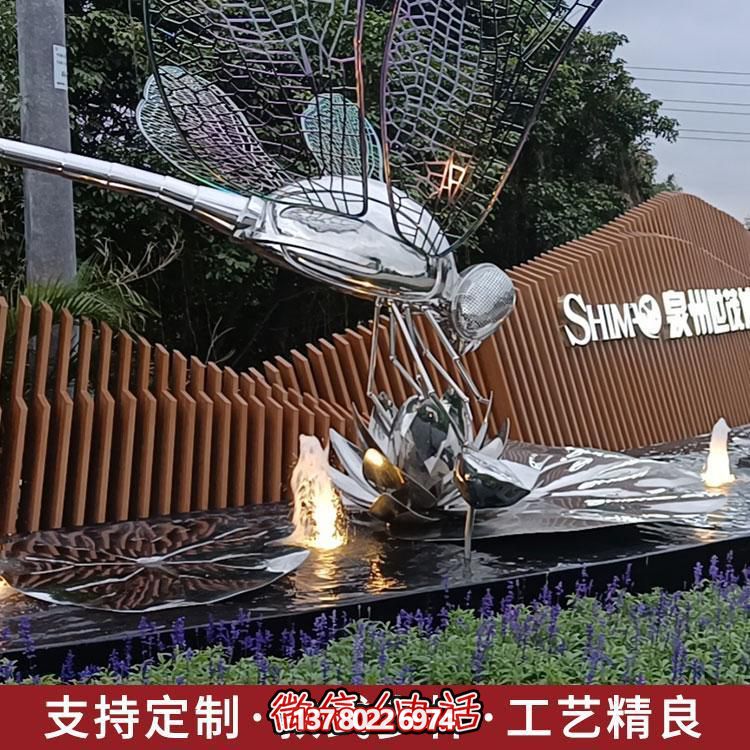 大型不銹鋼雕塑，為城市酒店、公園、商場(chǎng)及水景環(huán)境增添獨(dú)特景觀