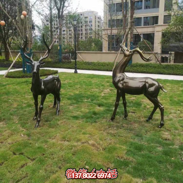 玻璃鋼梅花鹿雕塑，點綴園林景觀