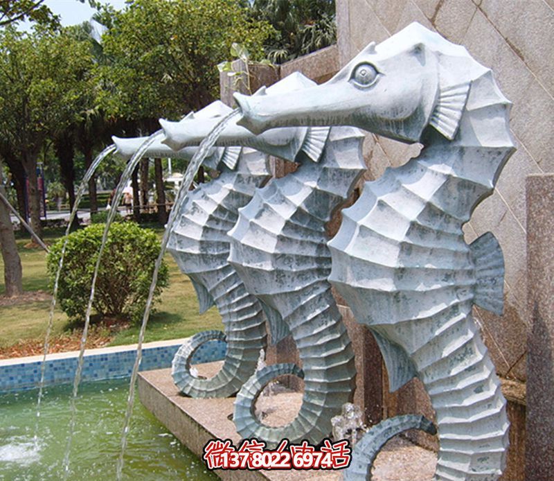 青石石雕海馬雕塑，在公園里擺放只噴水創(chuàng)意裝置