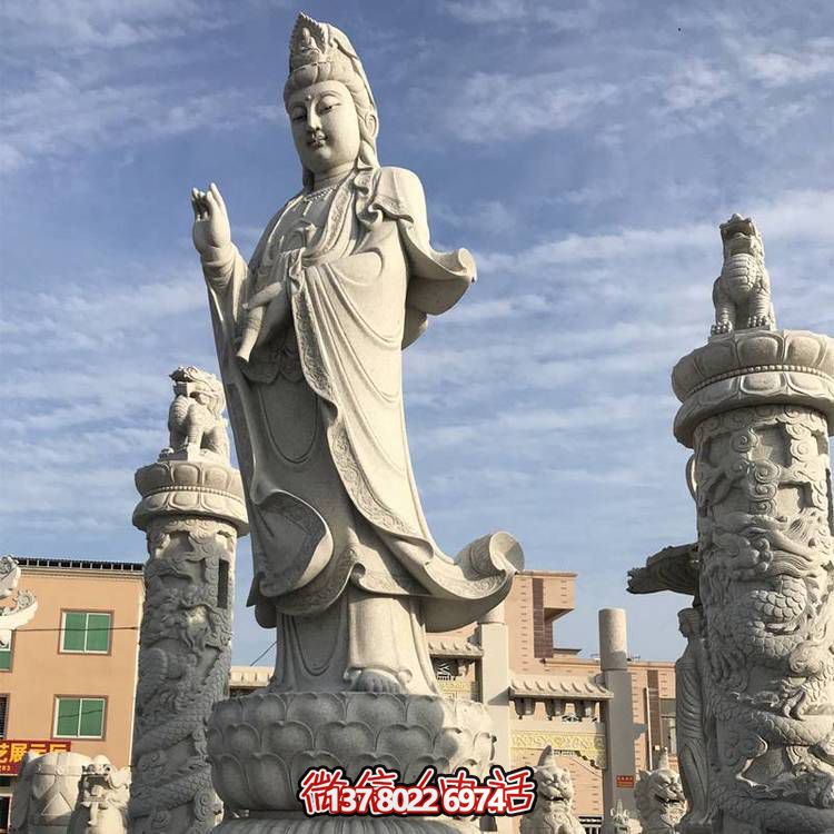 滴水觀音大型雕塑，欣賞美麗的戶外景點(diǎn)