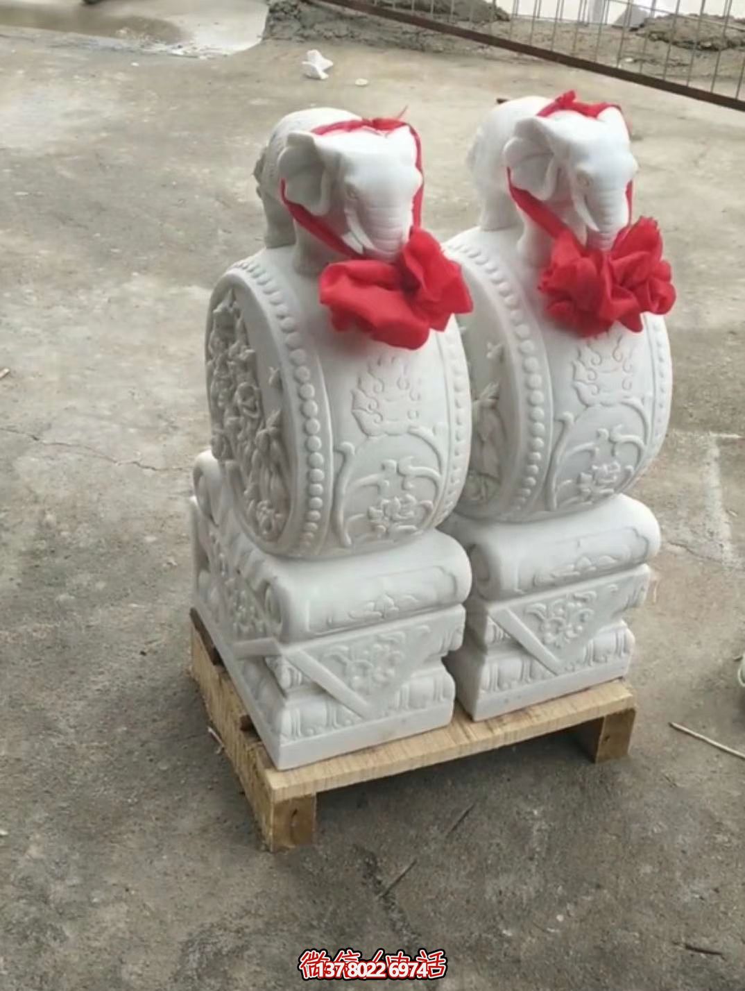 漢白玉吉祥小象雕塑，石門(mén)口擺放門(mén)墩