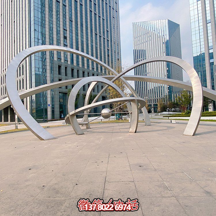 不銹鋼雕塑梅花鹿，現(xiàn)代幾何園林景觀裝飾