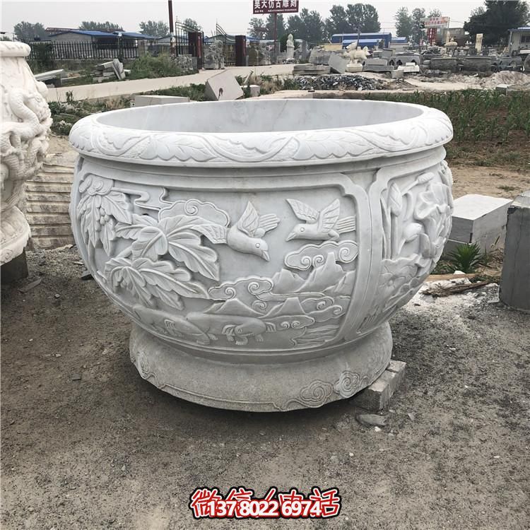 精美大型浮雕蓮花養(yǎng)魚石缸，讓你的庭院更加美麗