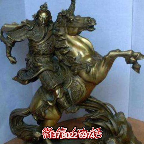 傳統(tǒng)工藝銅雕騎馬人物雕塑，點綴戶外園林