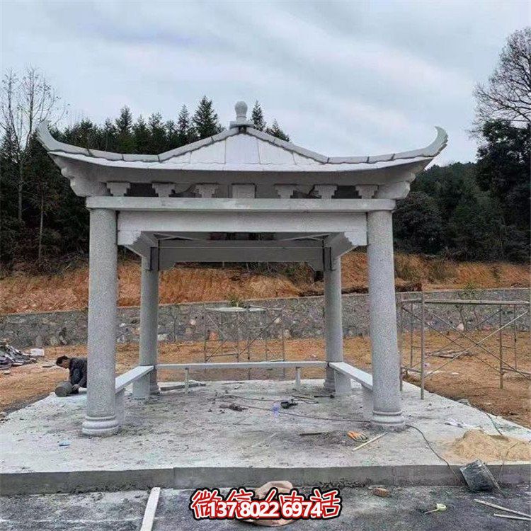 獨具魅力的石雕涼亭，點綴園林景觀